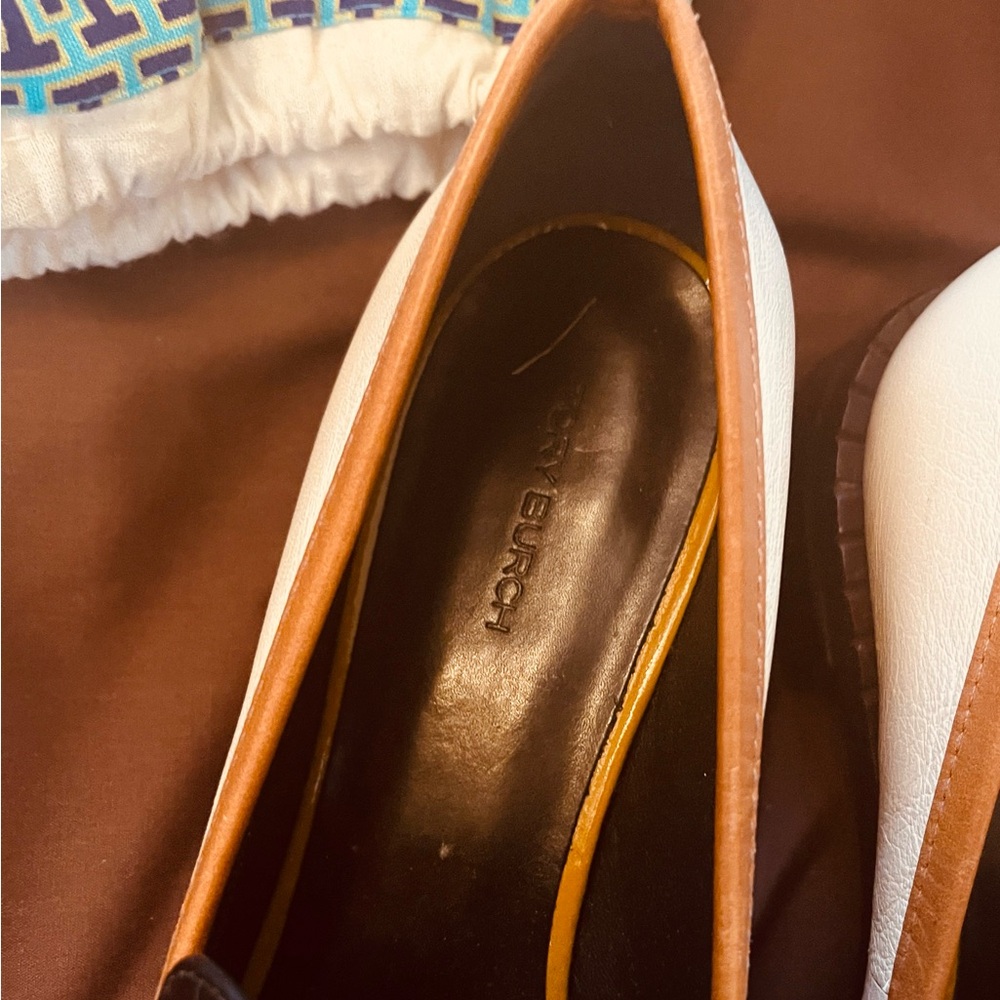 Tory Burch Woman’s Black Patent Loafers with Yellow and White Accents - Picture 8 of 10